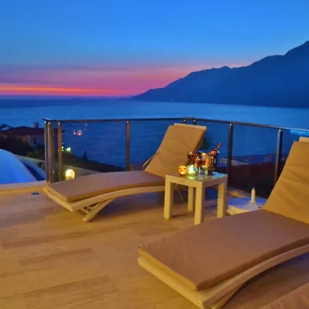 Couk Kaş